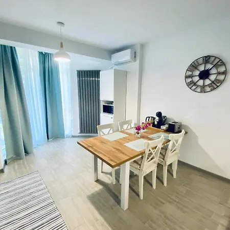 Apartament 60h In Complex Alezzi Resort Năvodari