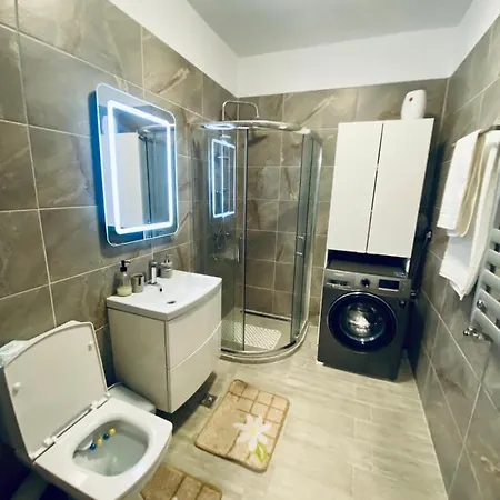 Apartament 60h In Complex Alezzi Năvodari